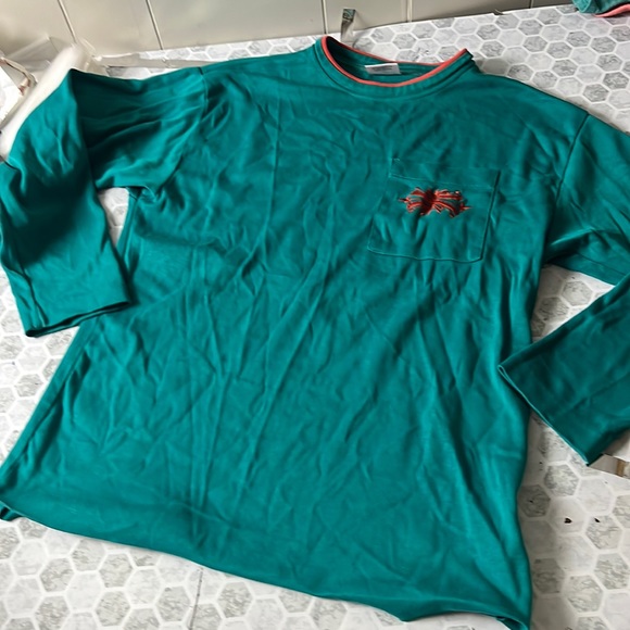 Vintage Aileen Small Green Long Sleeve Emblem Pocket T Shirt - Picture 1 of 6